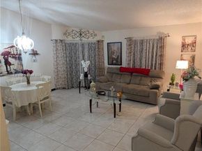 1025 SW 113th Ter, Pembroke Pines FL 33025