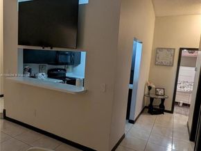 1025 SW 113th Ter, Pembroke Pines FL 33025