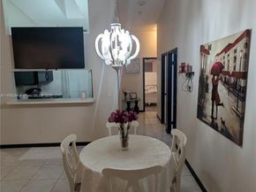 1025 SW 113th Ter, Pembroke Pines FL 33025
