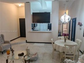 1025 SW 113th Ter, Pembroke Pines FL 33025