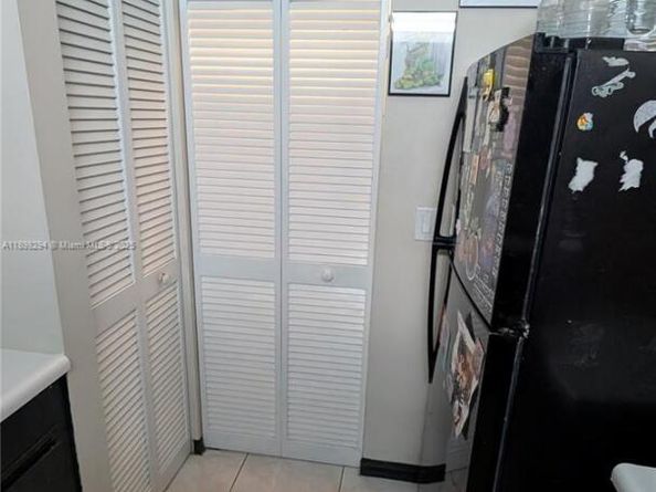 1025 SW 113th Ter, Pembroke Pines FL 33025