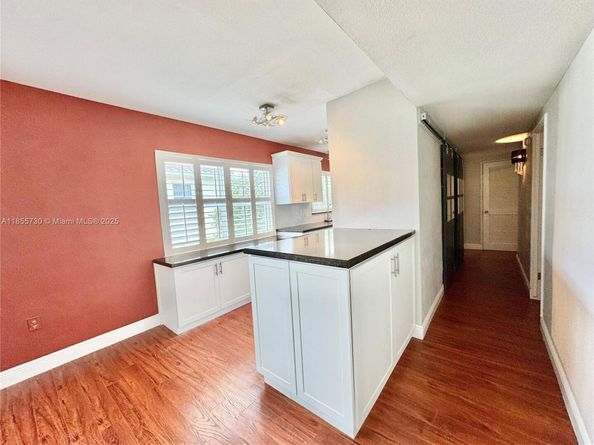 726 NE 92nd St 12L, Miami Shores FL 33138