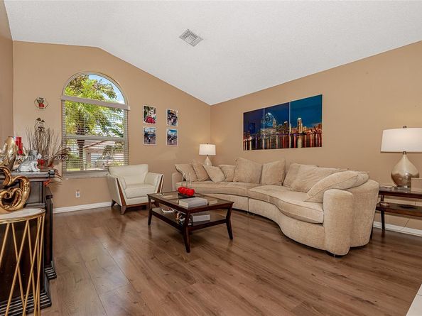 7105 NW 45th St, Coral Springs FL 33065