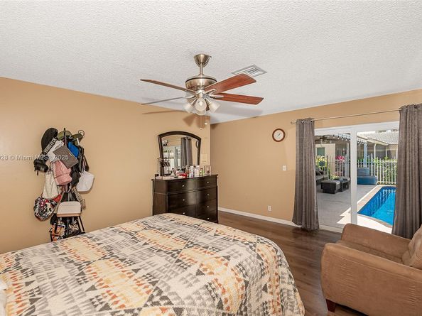 7105 NW 45th St, Coral Springs FL 33065