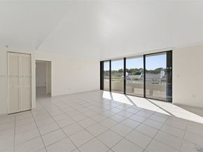 441 Valencia Ave 302, Coral Gables FL 33134