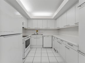 441 Valencia Ave 302, Coral Gables FL 33134