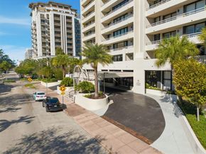 441 Valencia Ave 302, Coral Gables FL 33134