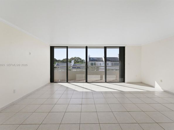 441 Valencia Ave 302, Coral Gables FL 33134