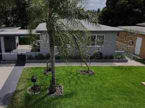 266 NE 162nd St, Miami FL 33162