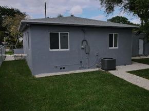 266 NE 162nd St, Miami FL 33162