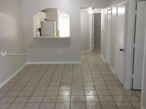 3398 NE 9th Dr 102, Homestead FL 33033