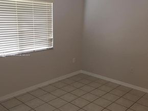 3398 NE 9th Dr 102, Homestead FL 33033