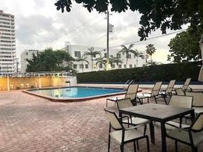 6450 Collins av 509, Miami Beach FL 33141