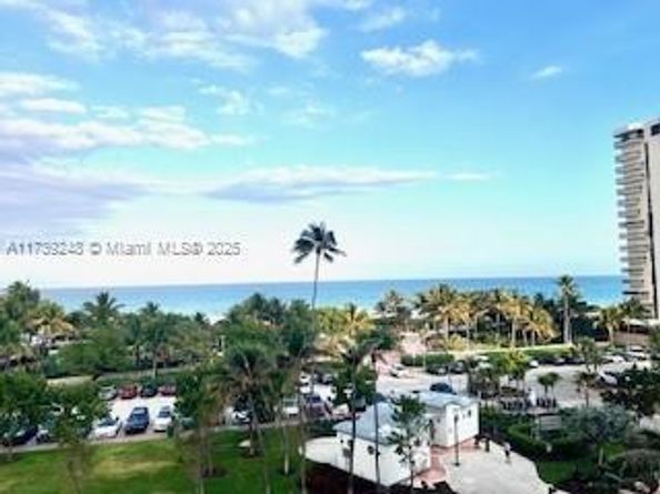 6450 Collins av 509, Miami Beach FL 33141