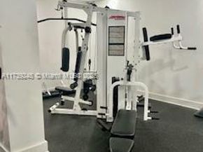6450 Collins av 509, Miami Beach FL 33141