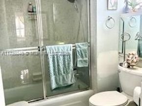 6450 Collins av 509, Miami Beach FL 33141