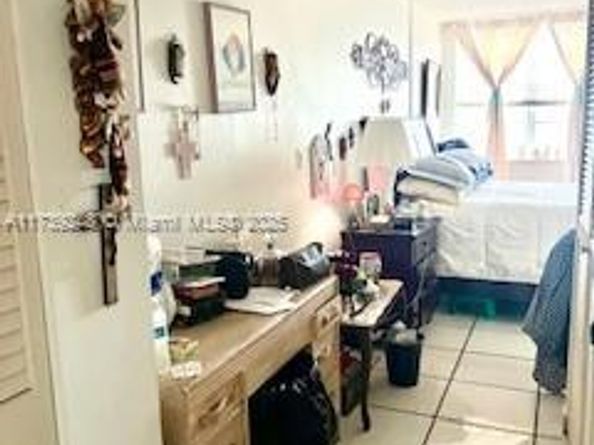 6450 Collins av 509, Miami Beach FL 33141
