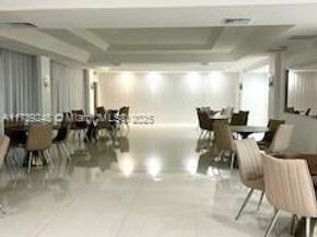 6450 Collins av 509, Miami Beach FL 33141