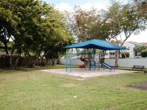 6268 NW 170th Ter, Hialeah FL 33015
