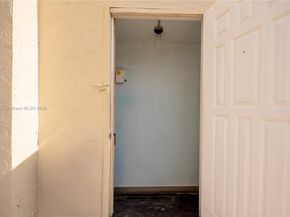 6268 NW 170th Ter, Hialeah FL 33015