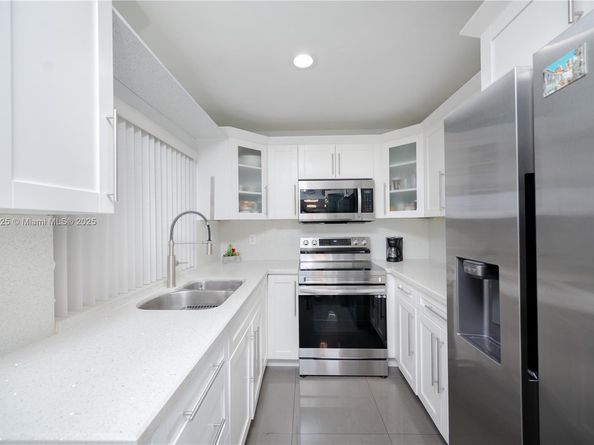 6268 NW 170th Ter, Hialeah FL 33015