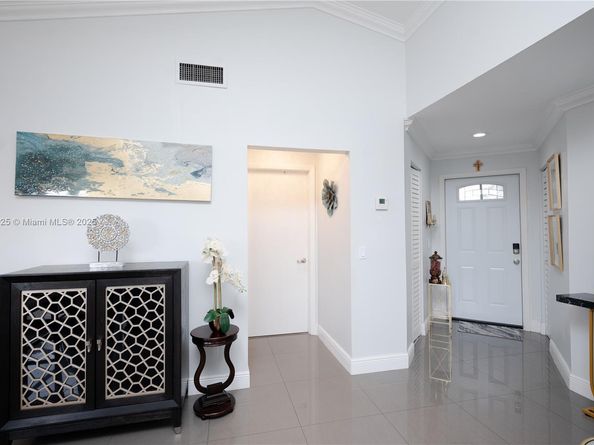 6268 NW 170th Ter, Hialeah FL 33015