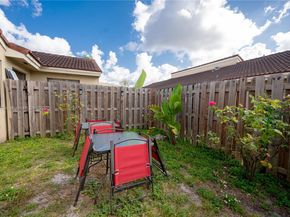 6268 NW 170th Ter, Hialeah FL 33015