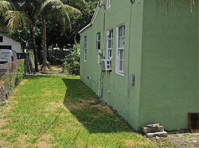 846 NW 114th St, Miami FL 33168