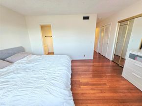 319 NE 14th Ave 702, Hallandale Beach FL 33009