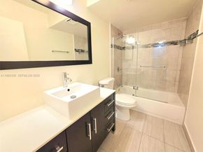 319 NE 14th Ave 702, Hallandale Beach FL 33009