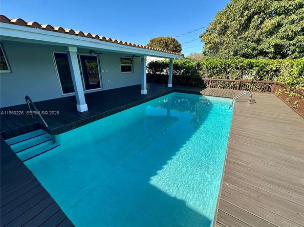 1811 SW 83rd Ave, Miami FL 33155