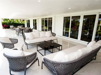 1001 Diplomat Pkwy