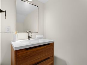 3073 Hibiscus St 1, Miami FL 33133