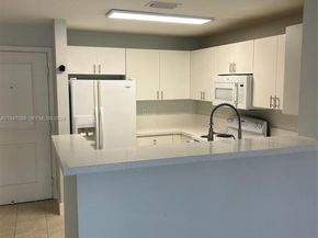 10 Aragon Ave 814, Coral Gables FL 33134