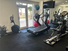 10 Aragon Ave 814, Coral Gables FL 33134