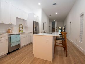 2033 SW 62nd Ave A, Miami FL 33155