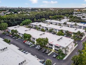 6471 Bay Club Dr 3, Fort Lauderdale FL 33308