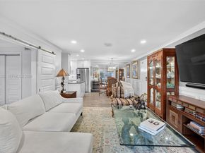 6471 Bay Club Dr 3, Fort Lauderdale FL 33308