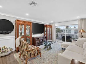 6471 Bay Club Dr 3, Fort Lauderdale FL 33308