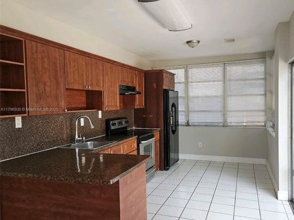 22624 SW 64th Way, Boca Raton FL 33428