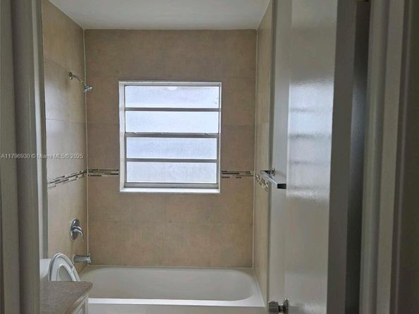 22624 SW 64th Way, Boca Raton FL 33428