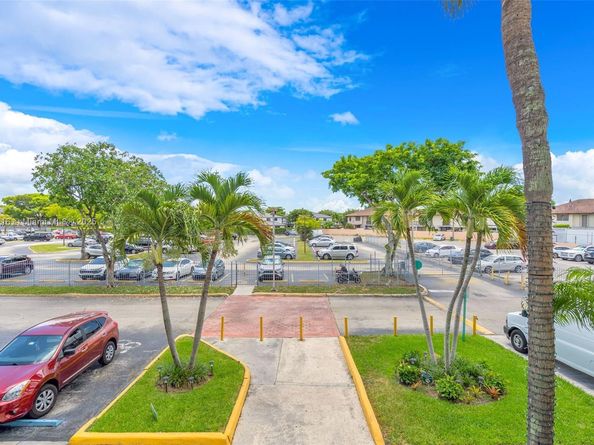 12239 SW 14th Ln 3212, Miami FL 33184