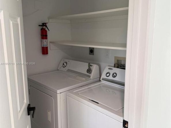 7290 Kinghurst Dr 306, Delray Beach FL 33446