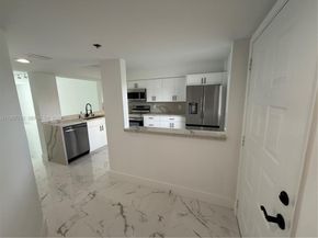 7290 Kinghurst Dr 306, Delray Beach FL 33446