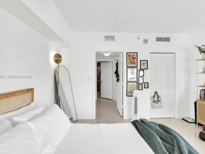 335 S Biscayne Bl 3408, Miami FL 33131