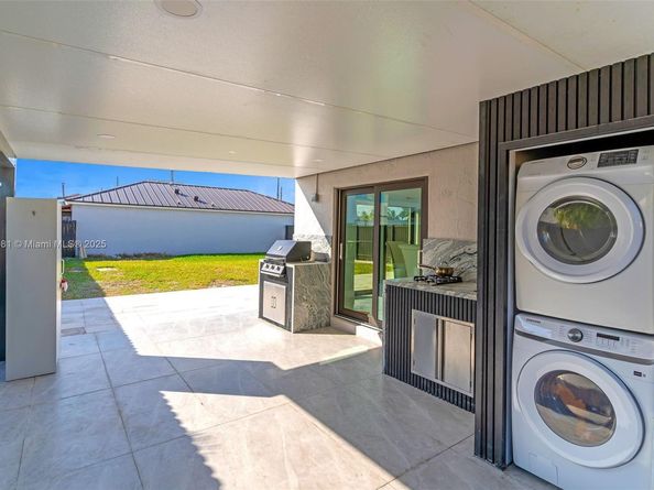 13996 SW 160th St, Miami FL 33177