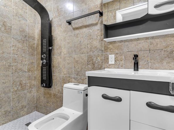 13996 SW 160th St, Miami FL 33177