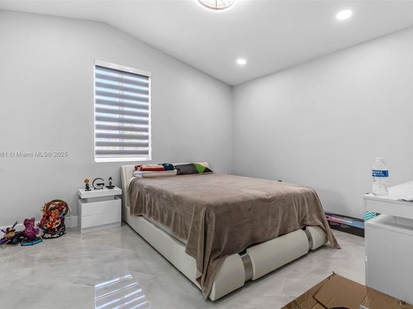 13996 SW 160th St, Miami FL 33177