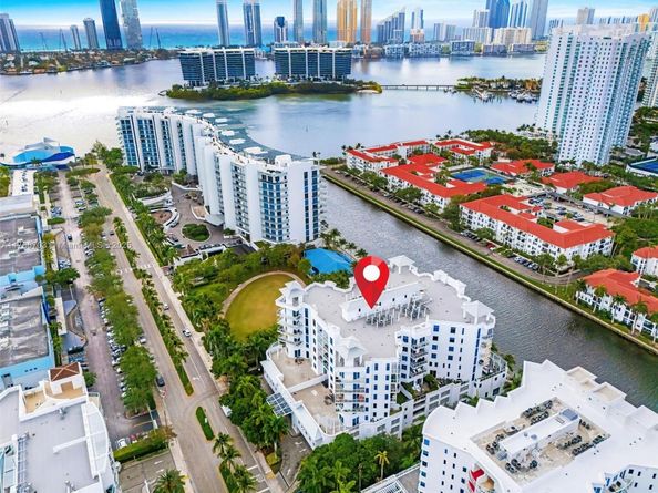 3030 NE 188th St 606, Aventura FL 33180