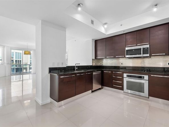 3030 NE 188th St 606, Aventura FL 33180